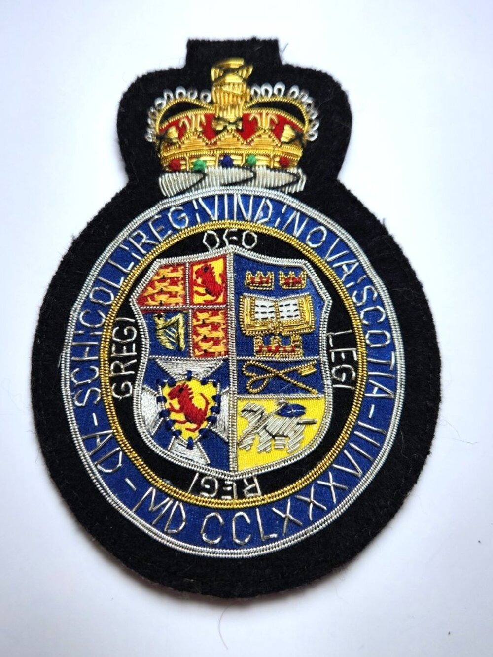 Vintage Kings College Nova Scotia Gold Bullion Hand Embroidered Blazer Patch